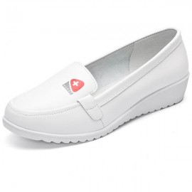 Casual Slip On White Round Toe Soft Sole Flat Shoes For Women